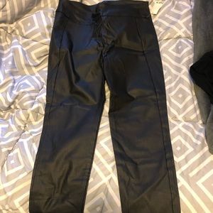 Women’s black pants